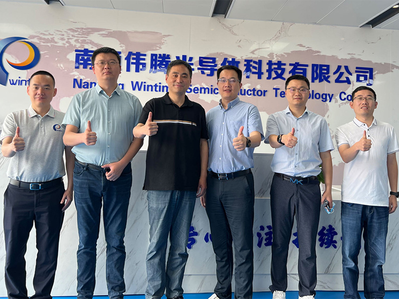 Investors from Hefei visit.
