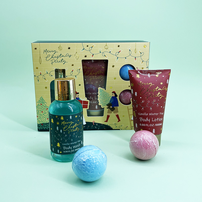 Elegant bath salt gift set with PET jars