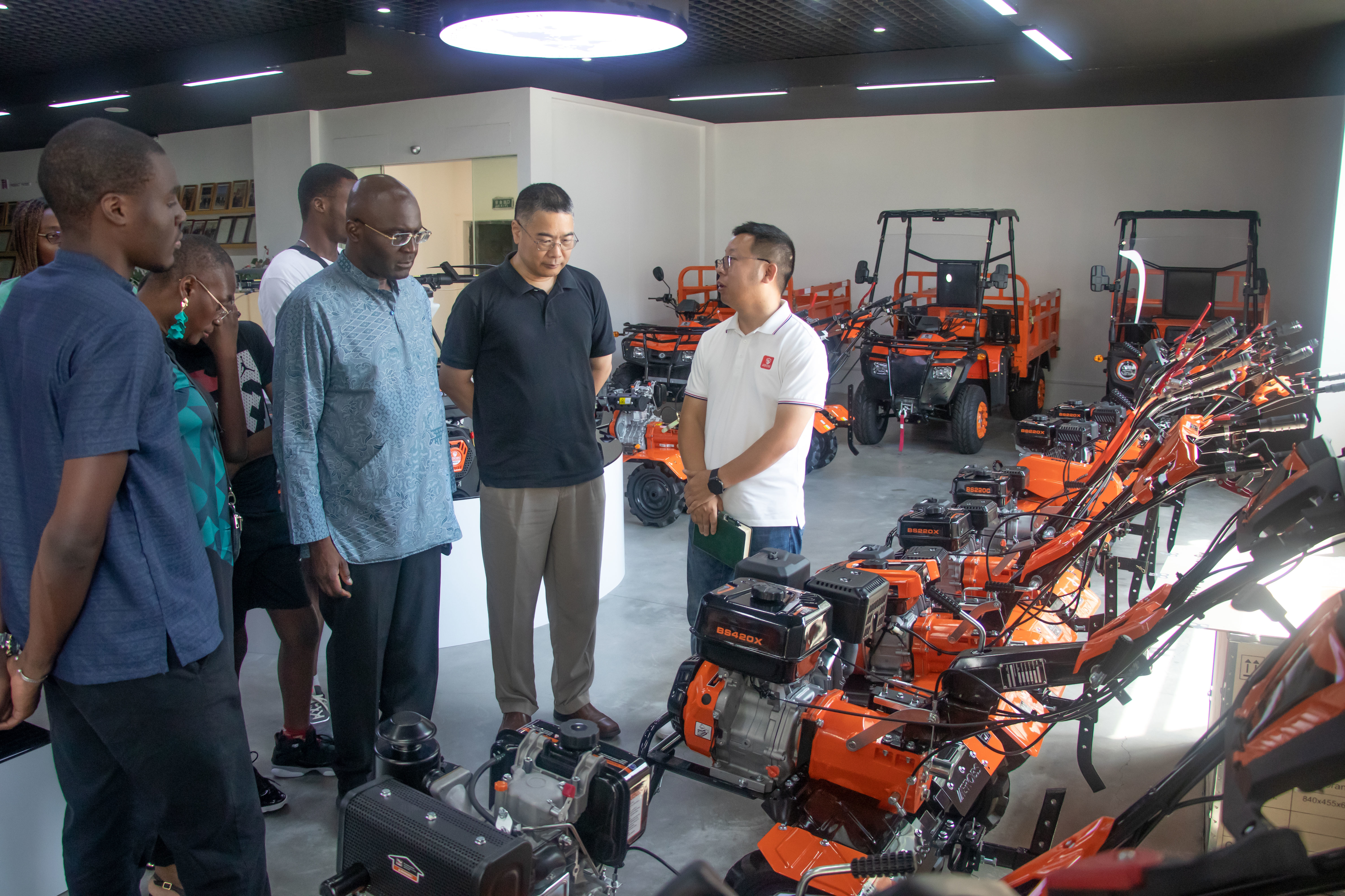 Cultivating Intelligence, Crossing Mountains and Seas: Diligence agricultural machinery unlocks a new chapter on the African plains with its "high efficiency and durability" key