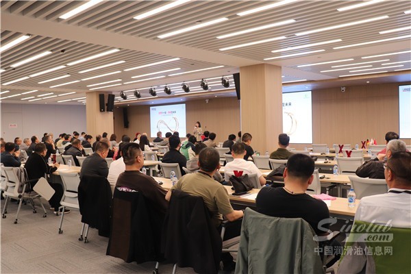 朗盛举办2024电力行业抗燃油研讨会
