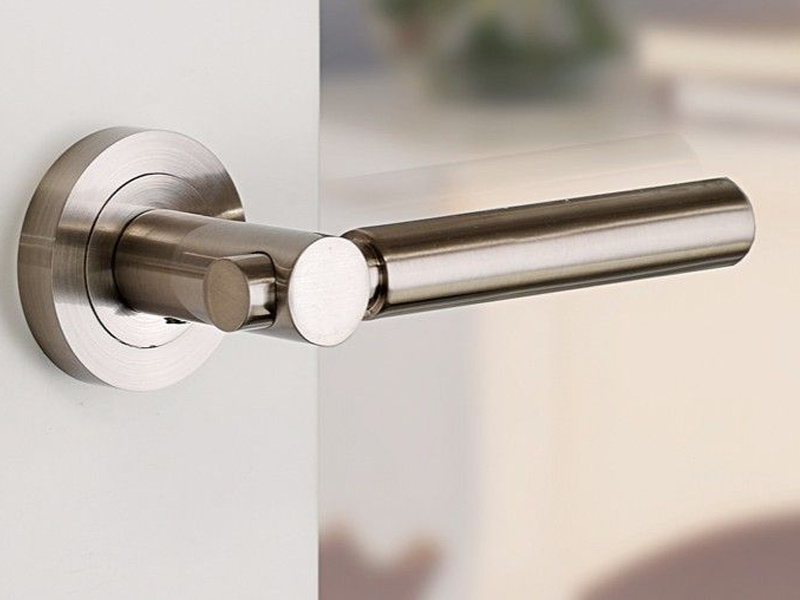 Key Points for Choosing Door Handles: Material and Design Matter