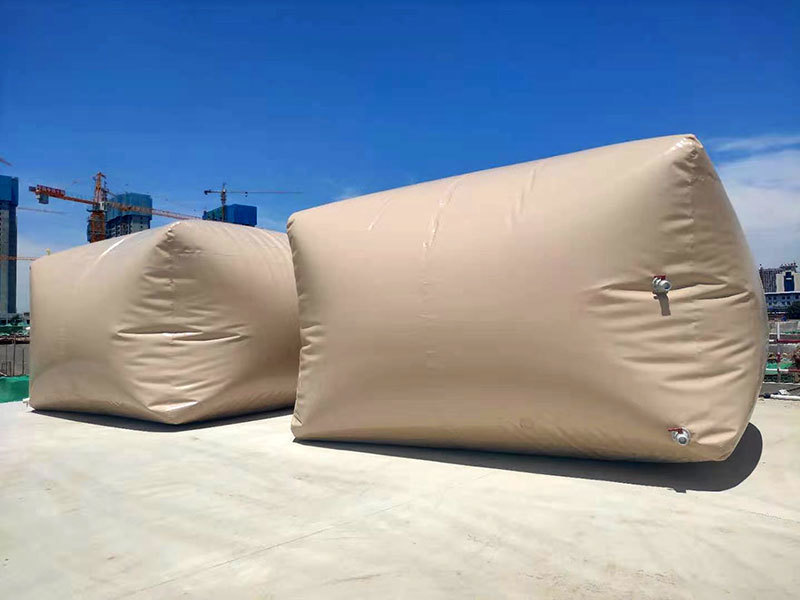 Water bladder