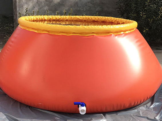 Round platform water bladder