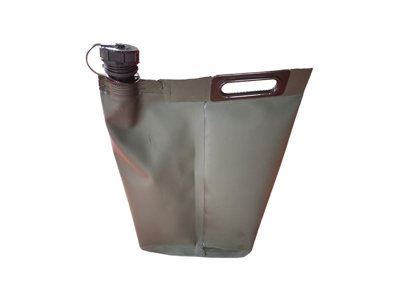 Portable oil bag