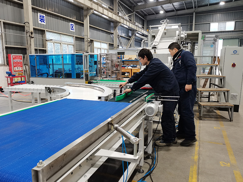 automatic case packer