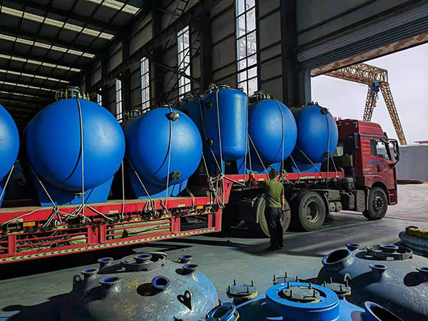 What is the difference between enamel reaction kettle and stainless steel reaction kettle?