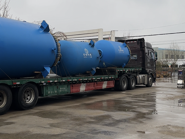 Do enamel reaction vessels need maintenance?