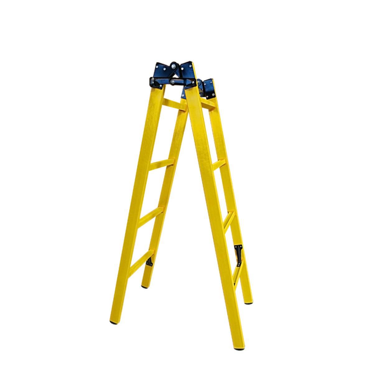 Insulated joint ladder