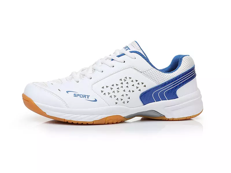 Badminton shoes
