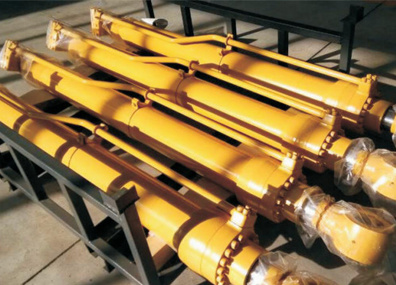 The impact of a large temperature difference between the inside and outside of a non-standard oil cylinder. The impact of a large temperature difference between the inside and outside of a non-standard oil cylinder.