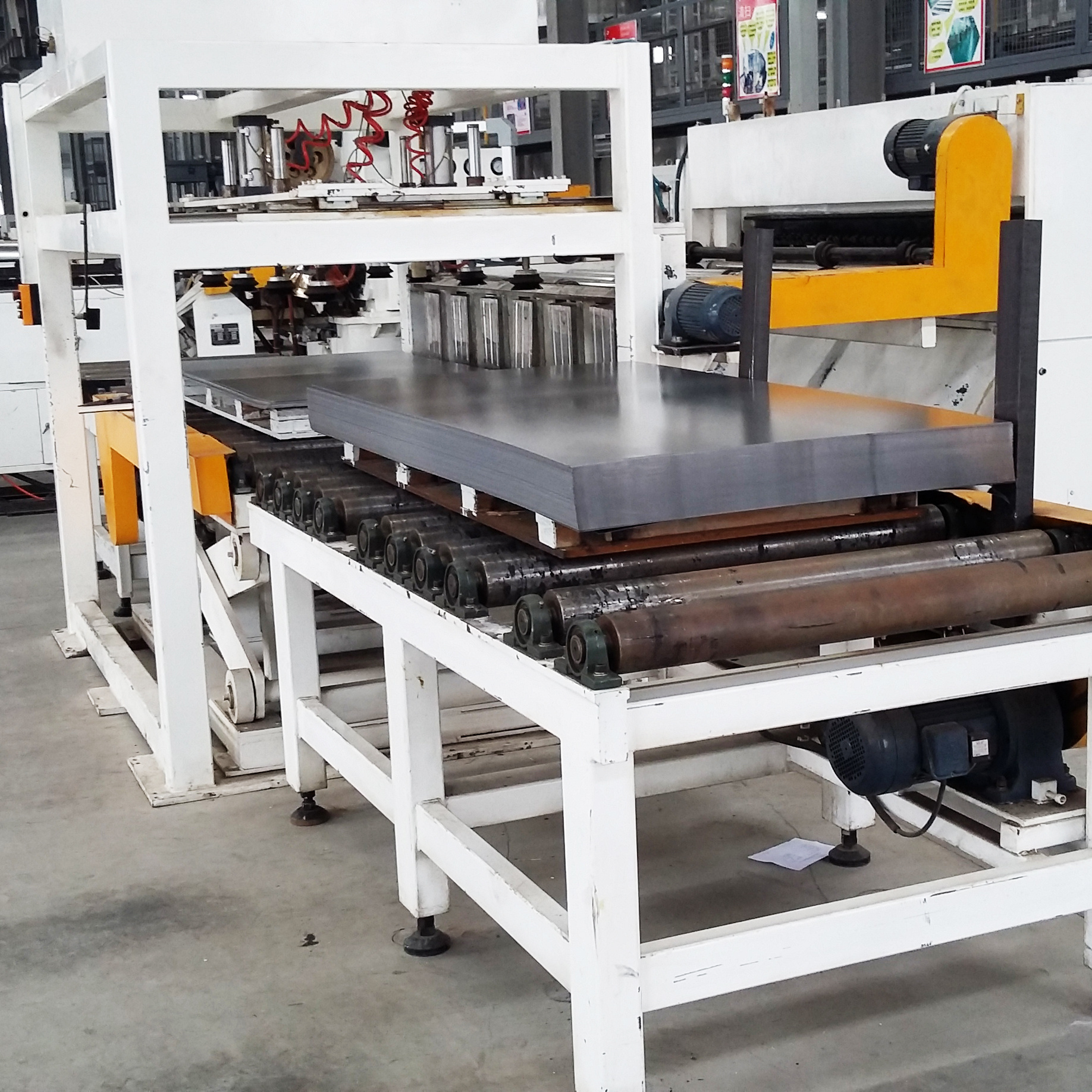 Unleashing Efficiency: The Role of Automated Robotic Arms in Industrial Lifting Equipment