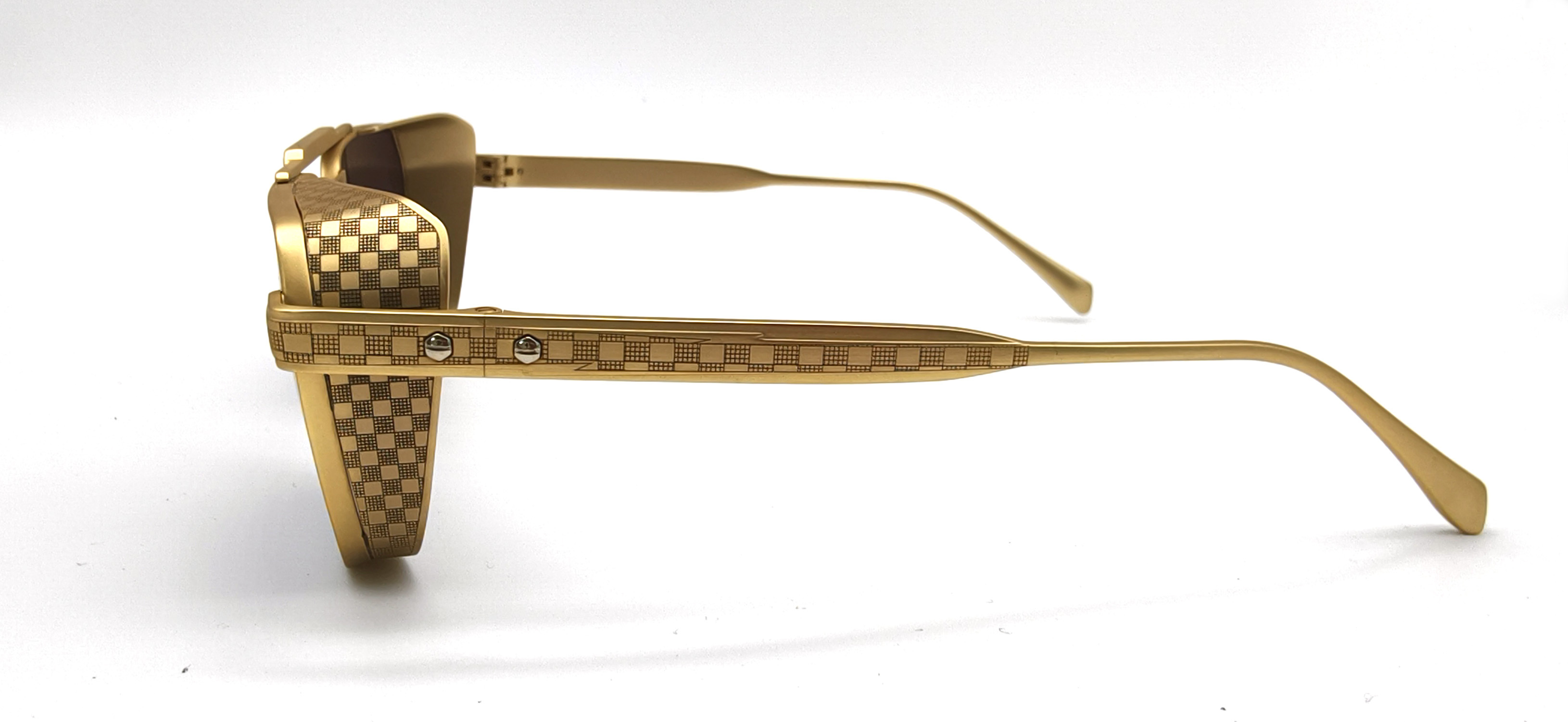 The Elegance of Classy Fashion Acetate Eyewear