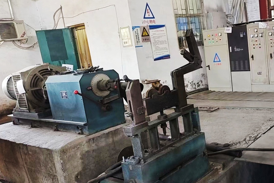 Dynamic Balancing Machine Dynamic Balancing Machine