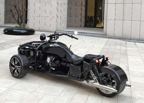 路威机车