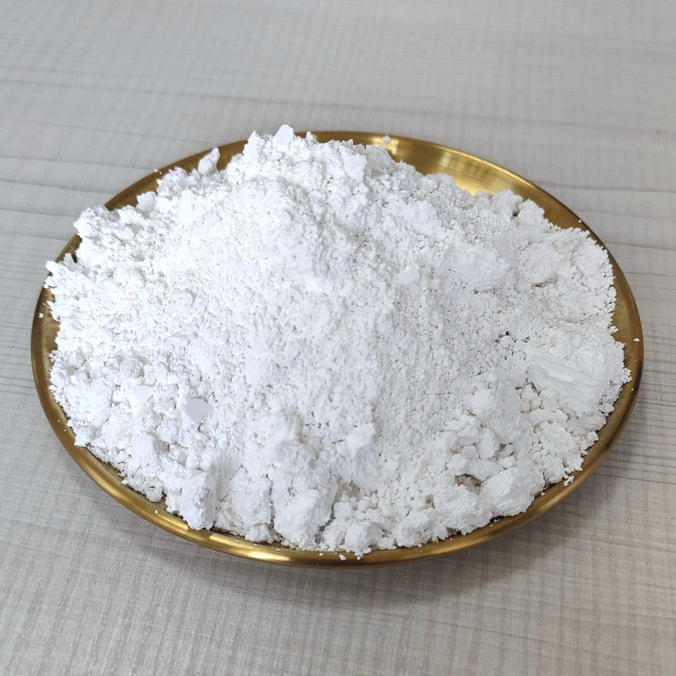 Precipitated calcium carbonate for plastics