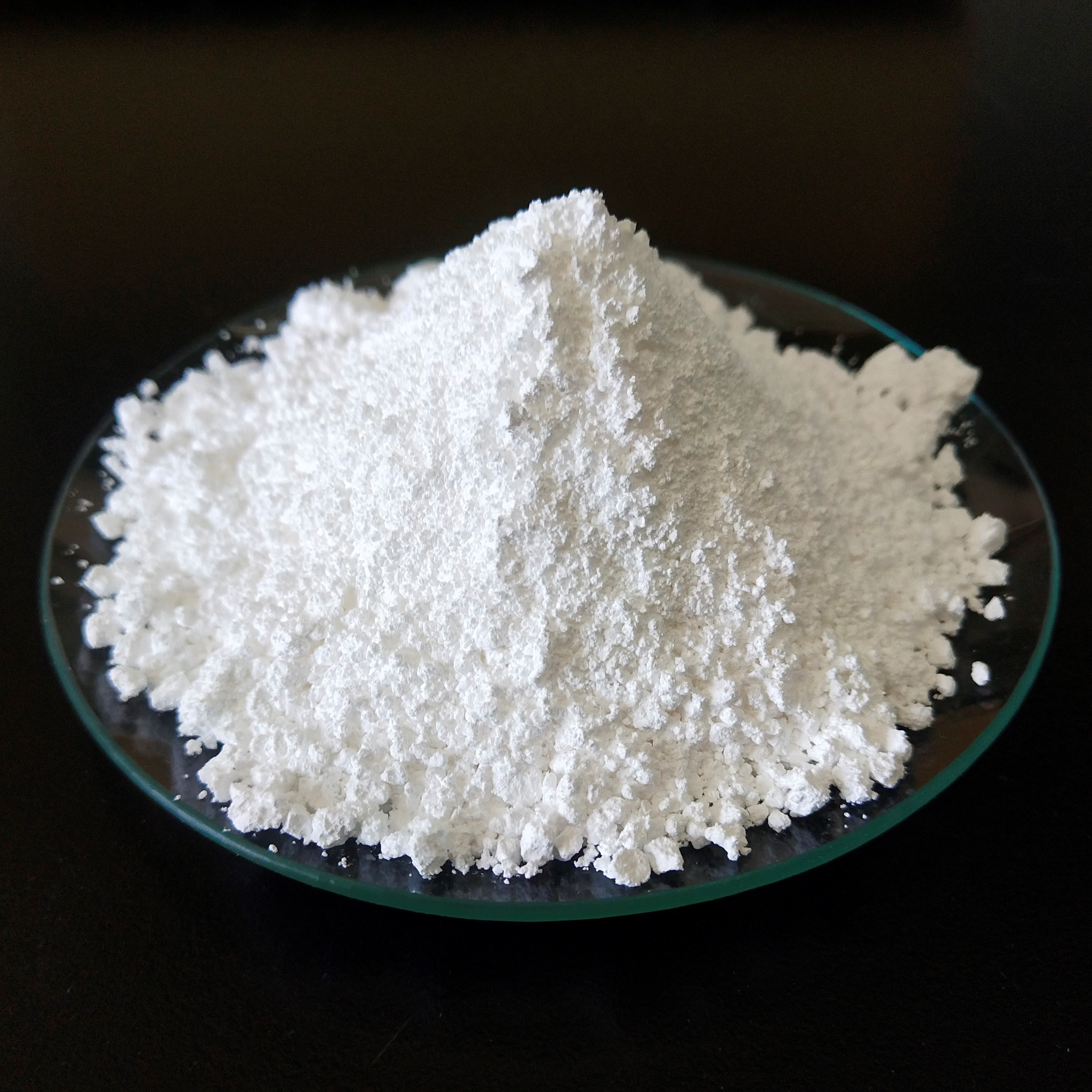 Food grade precipitated calcium carbonate