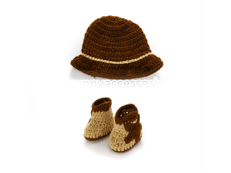 Essential Insights on Baby Hats and Booties: A Guide for Professionals in the Fashion Accessories Industry