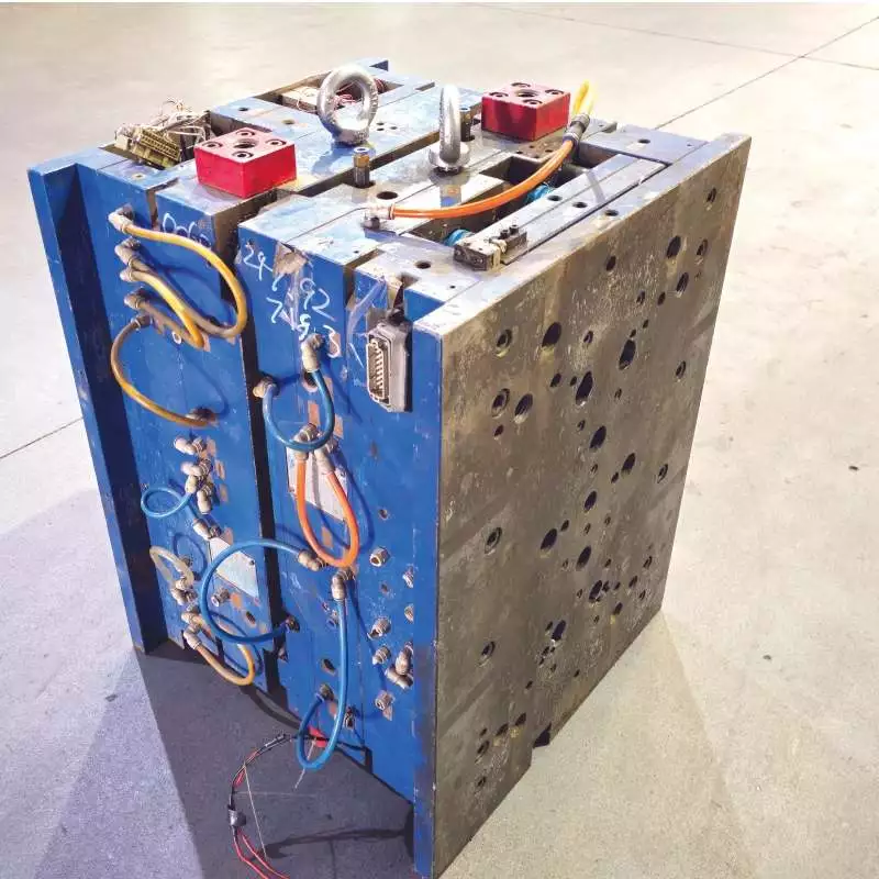 High Precision Hot Runner Injection Molds Custom Plastics Mould High Precision Hot Runner Injection Molds Custom Plastics Mould
