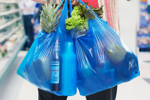 The production process of plastic packaging bags