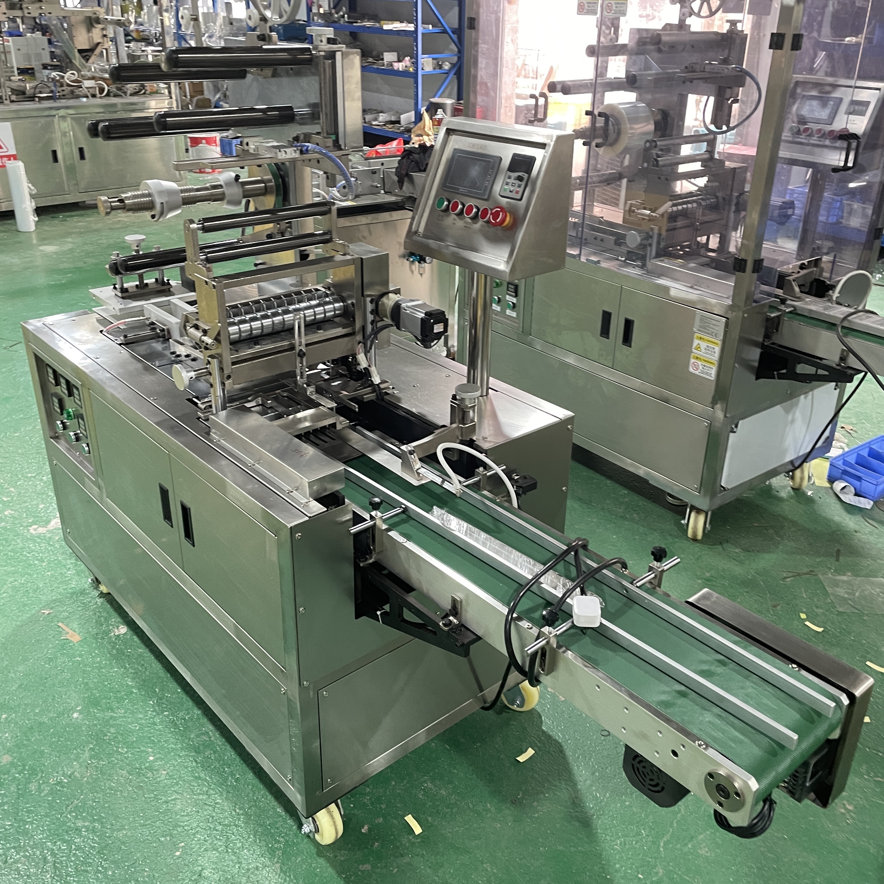 Small Size High-End Automatic Transparent Film Three-Dimensional Lipsticks Packaging Machine
