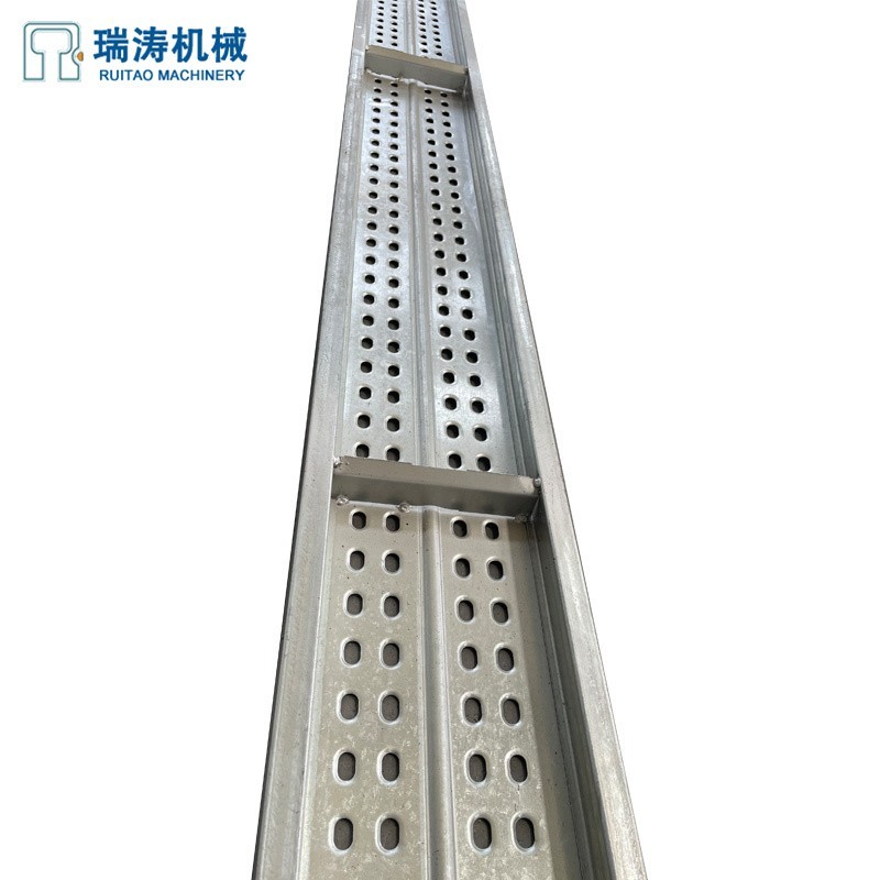 What should I pay attention to the loading, unloading and handling of construction steel skips?