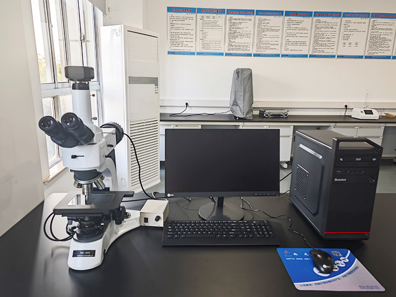 Metallurgical microscope