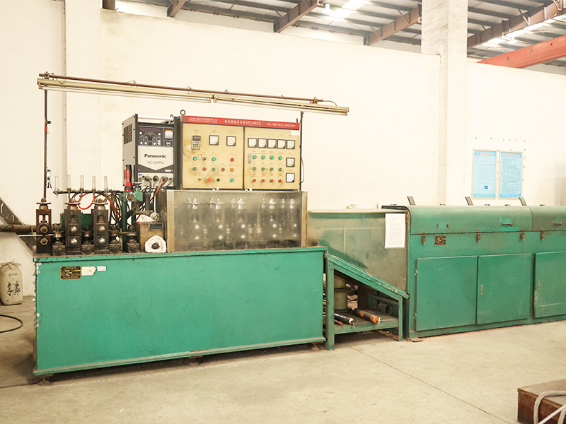 Copper clad aluminum wire laminating machine