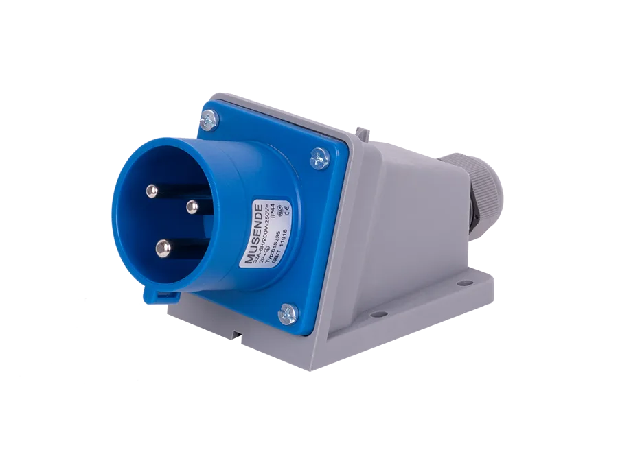 lndustrial plug 32A 3 pole IP44