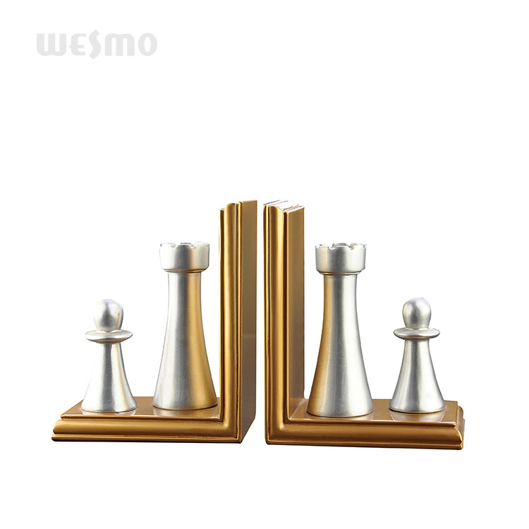 China Supplier Resin Crafts Ornaments Silver Gold Bookends Set Tabletop Statue