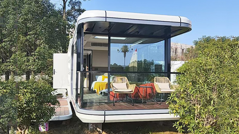 Ultra-low energy consumption smart space capsule