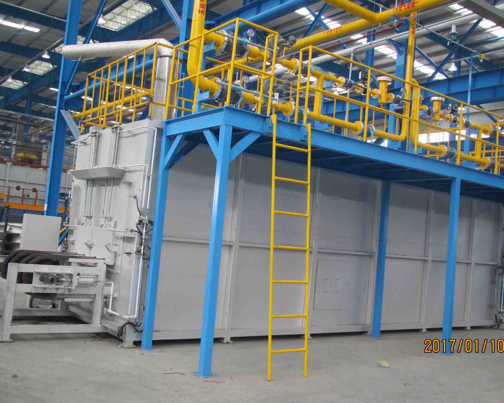 Heat treatment furnace