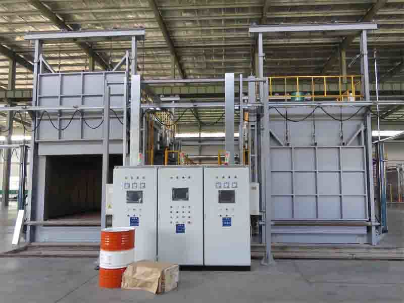 Heat treatment furnace