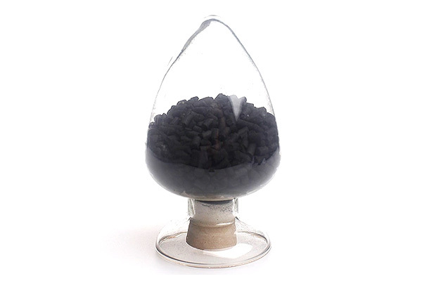 Special activated carbon for desulfurization and naphthalene removal
