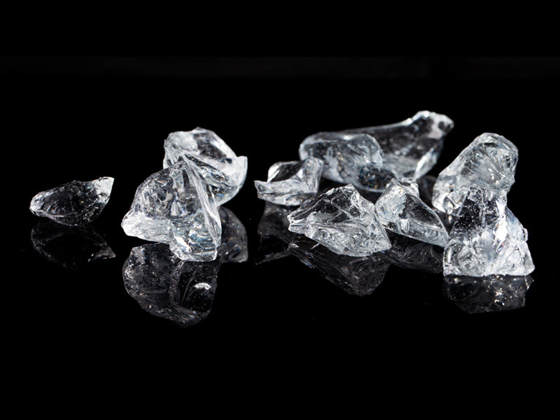 Solid sodium silicate