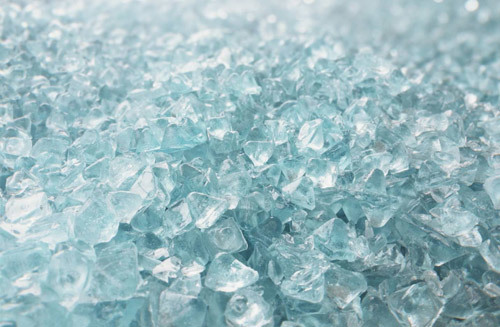 Solid sodium silicate