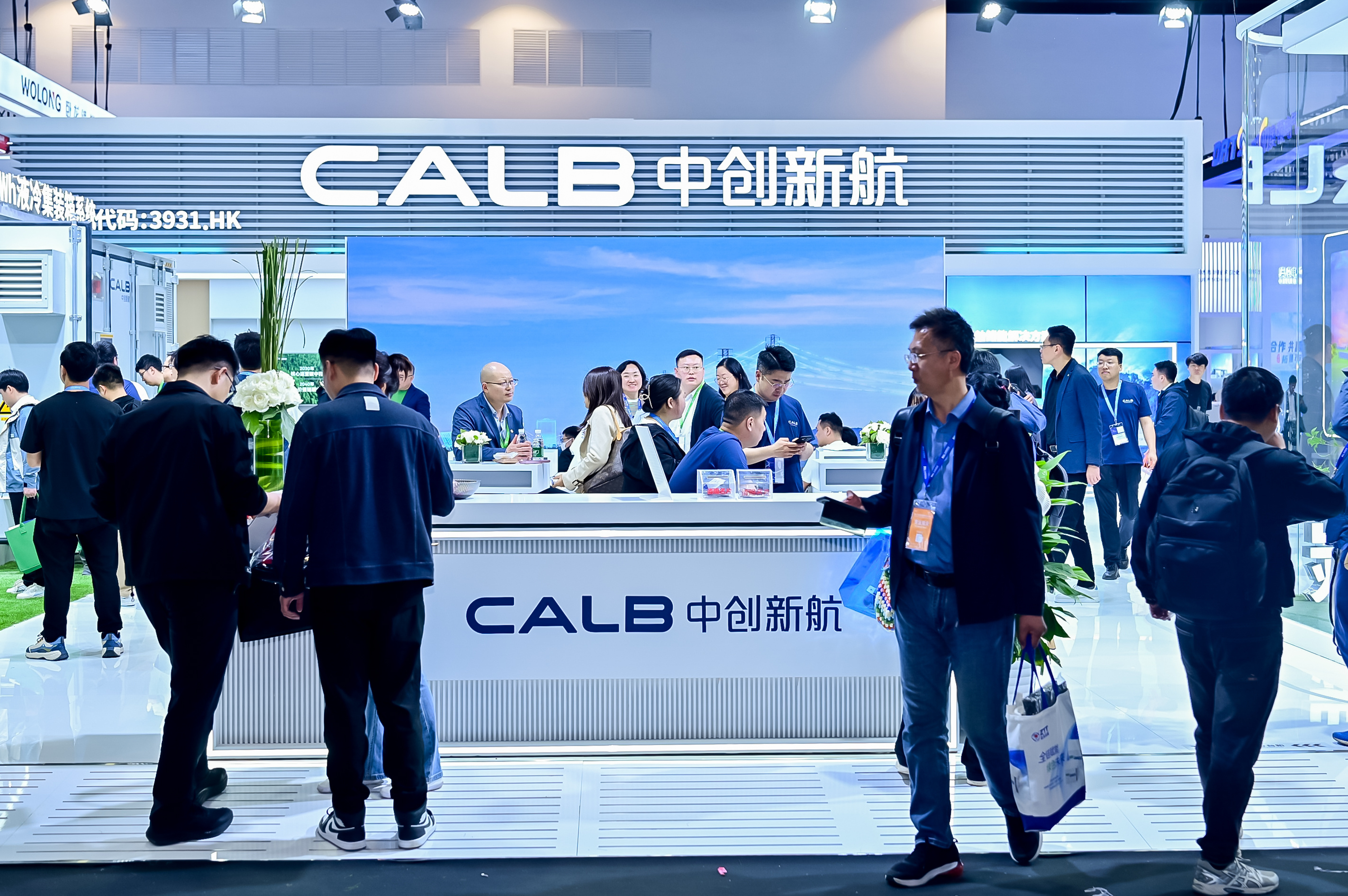 Global First Mass Production Launch | CALB Unveils 392Ah Energy Storage Cell and 6.25MWh Liquid-Cooled Container System at ESIE