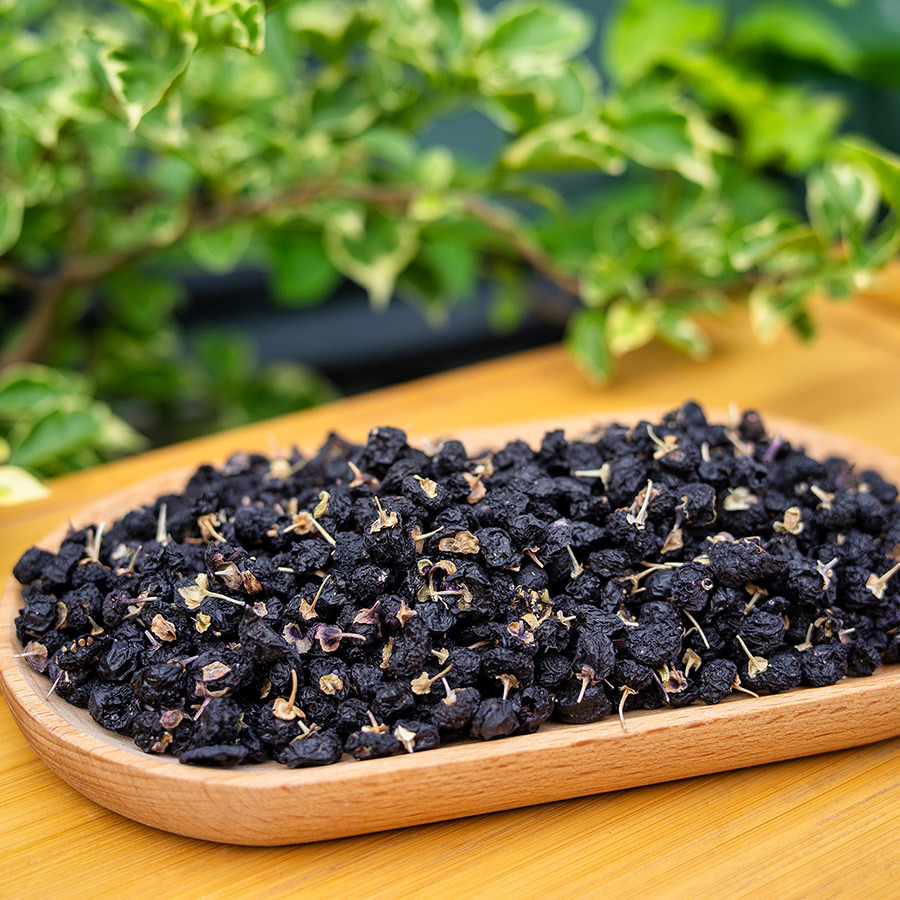  Wild black wolfberry 