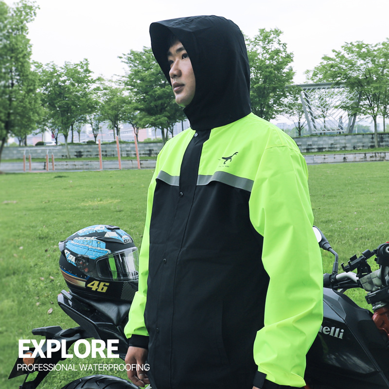  ¿Es la tela 210D impermeable? 