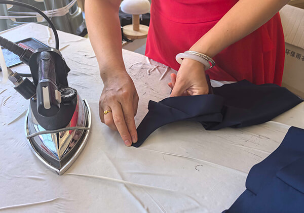 Prensado de Chaquetas Terminadas 
