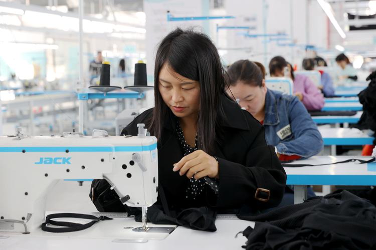 Raincoat sewing Raincoat sewing