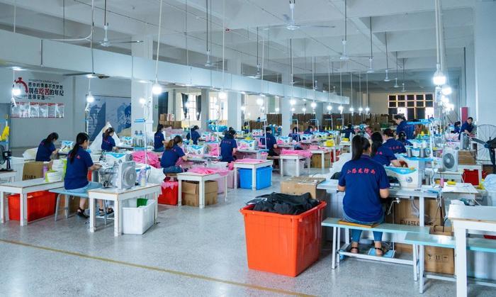  Precio al por mayor personalizado para fábrica de impermeables EVA 