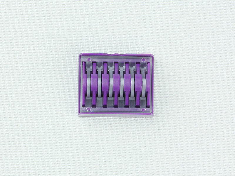 Disposable tissue closure clip