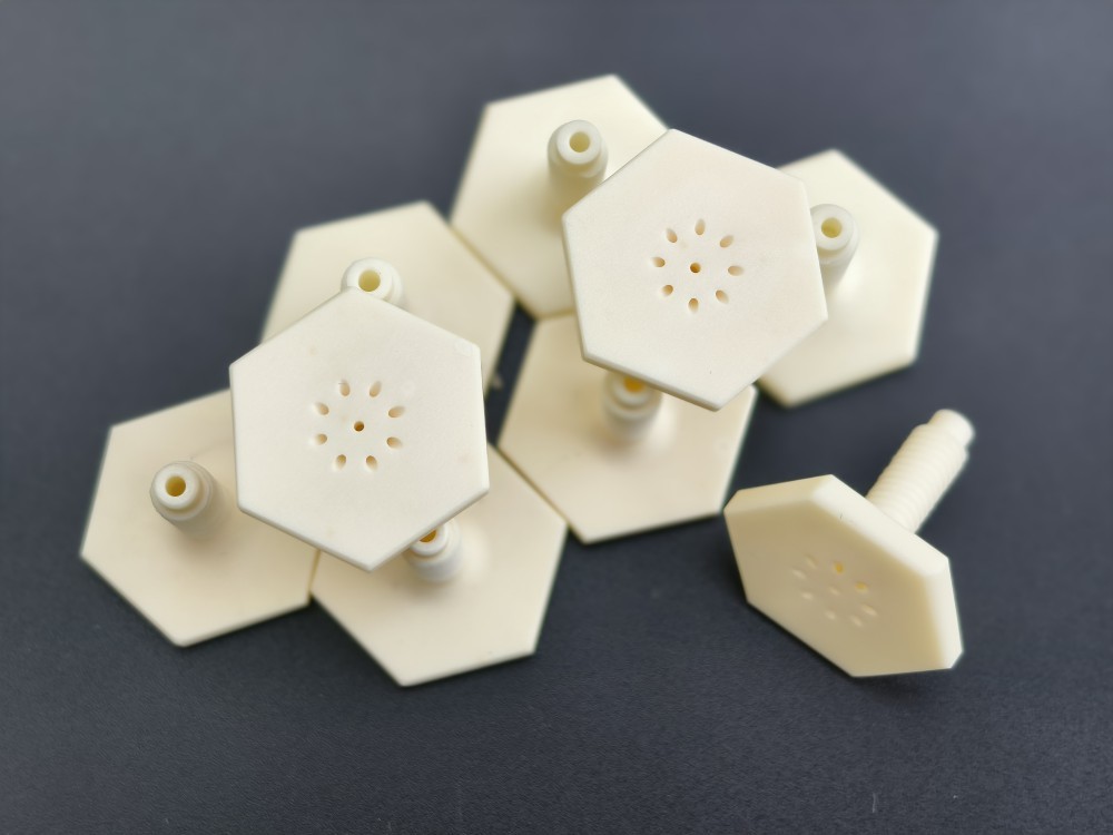 Alumina ceramic gas nozzle