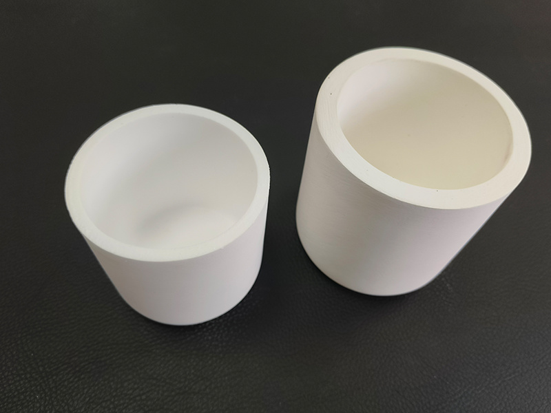Yttrium oxide cylindrical crucible