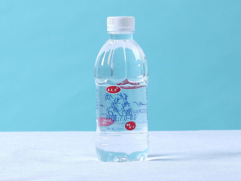 瓶裝水