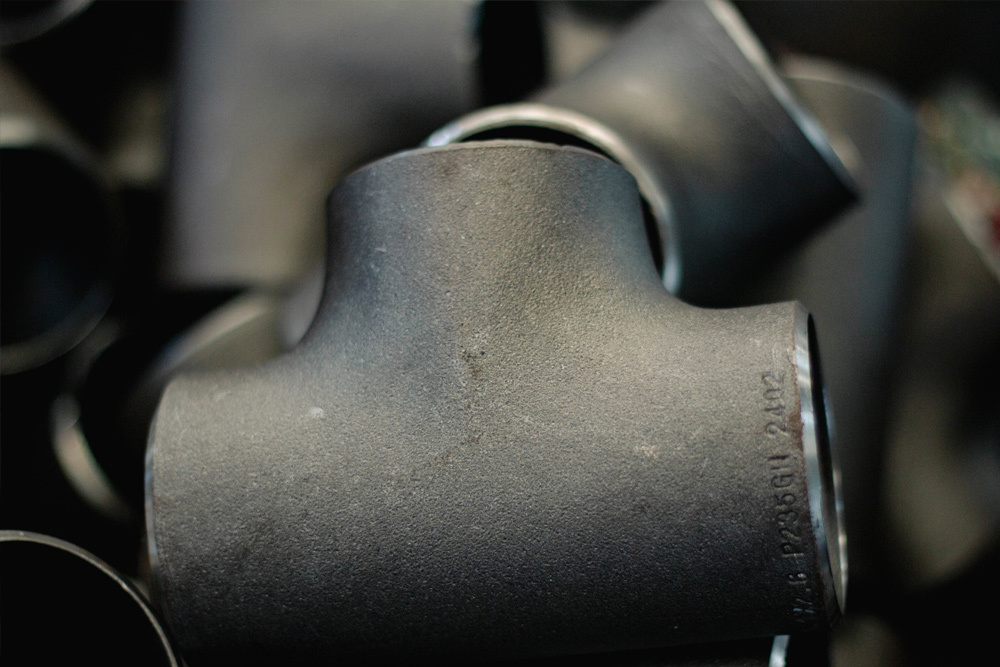 Material Options for High-Pressure Fittings: Carbon Steel, Stainless Steel, and Alloy Steel