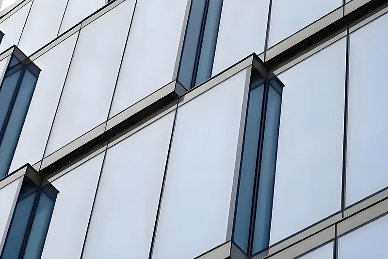 Curtain wall glass