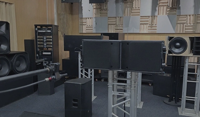 Sound quality testing of finished speakers & Sound quality testing of professional speakers