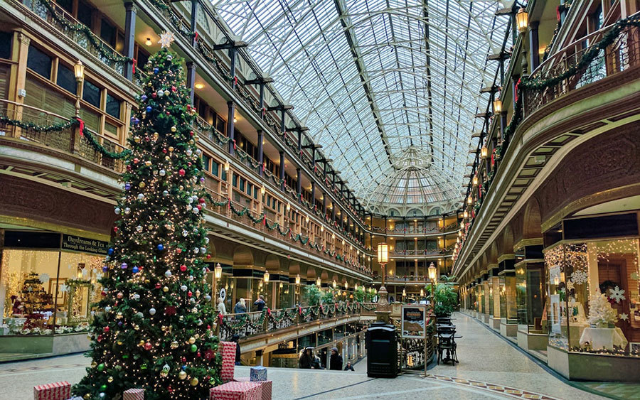 Shopping mall