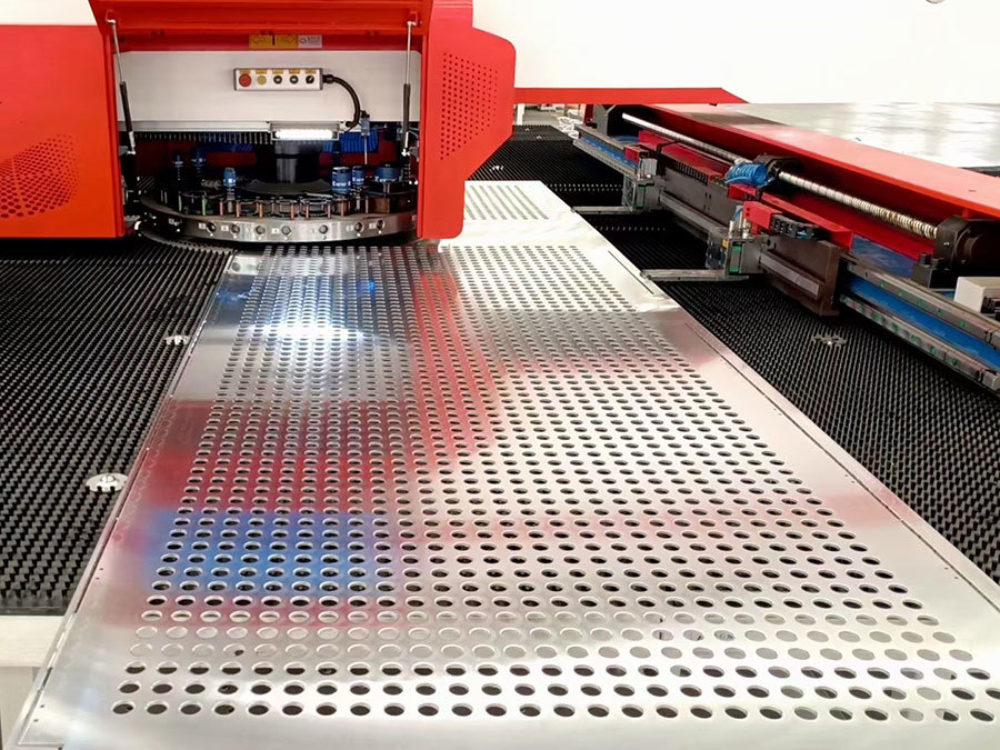 Perforated plate